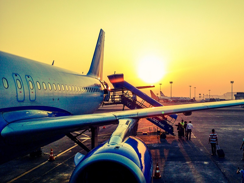 photography-of-airplane-during-sunrise-723240