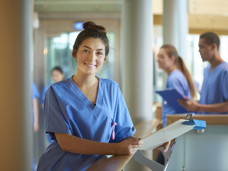 young female doctor in ward (iStock-496710286)
